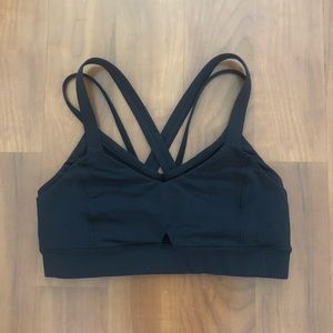 Lululemon "Run for Days" bra